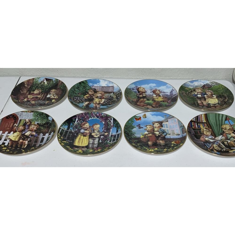 VTG M.I. Hummel Plate Collection Set Of 8 Little Companions 8" Danbury Mint 1990